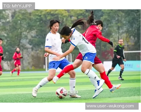 足球共几笔探讨足球的魅力与技巧如何在比赛中展现出团队精神与个人风采 足球共几笔探讨足球的魅力与技巧如何在比赛中展现出团队精神与个人风采